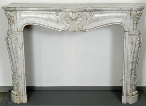 Stil: Louis XV, Farbe: carrara-weiß,  Ausführung: Marmor